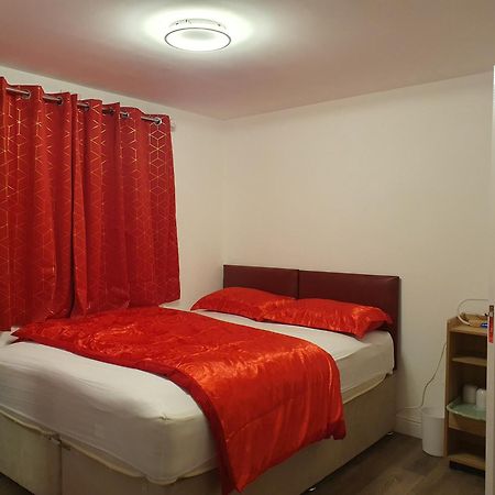 Amh Hotel - Greenford Station Northolt  Екстер'єр фото